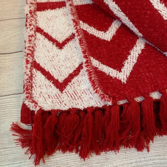 Rachel Ashwell The Farmhouse Decorative Throw Blanket 50x60" Chevron Fringe - Picture 10 of 16